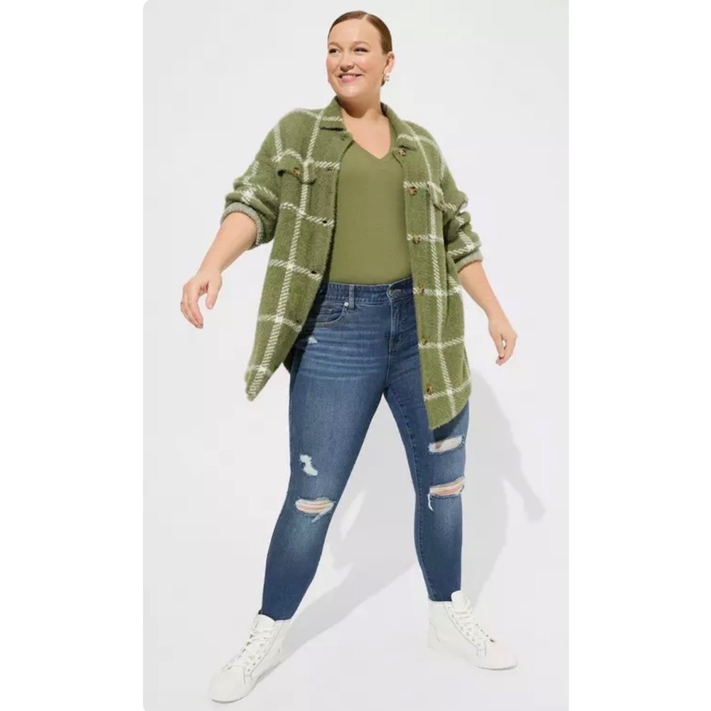 Torrid Womens Size 4X Sage Green Plaid Eyelash Knit Shacket Button Front Shacket
